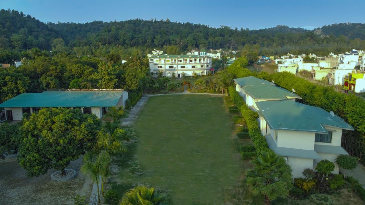 The Tattwaa Corbett Spa And Resort Rāmnagar Buitenkant foto