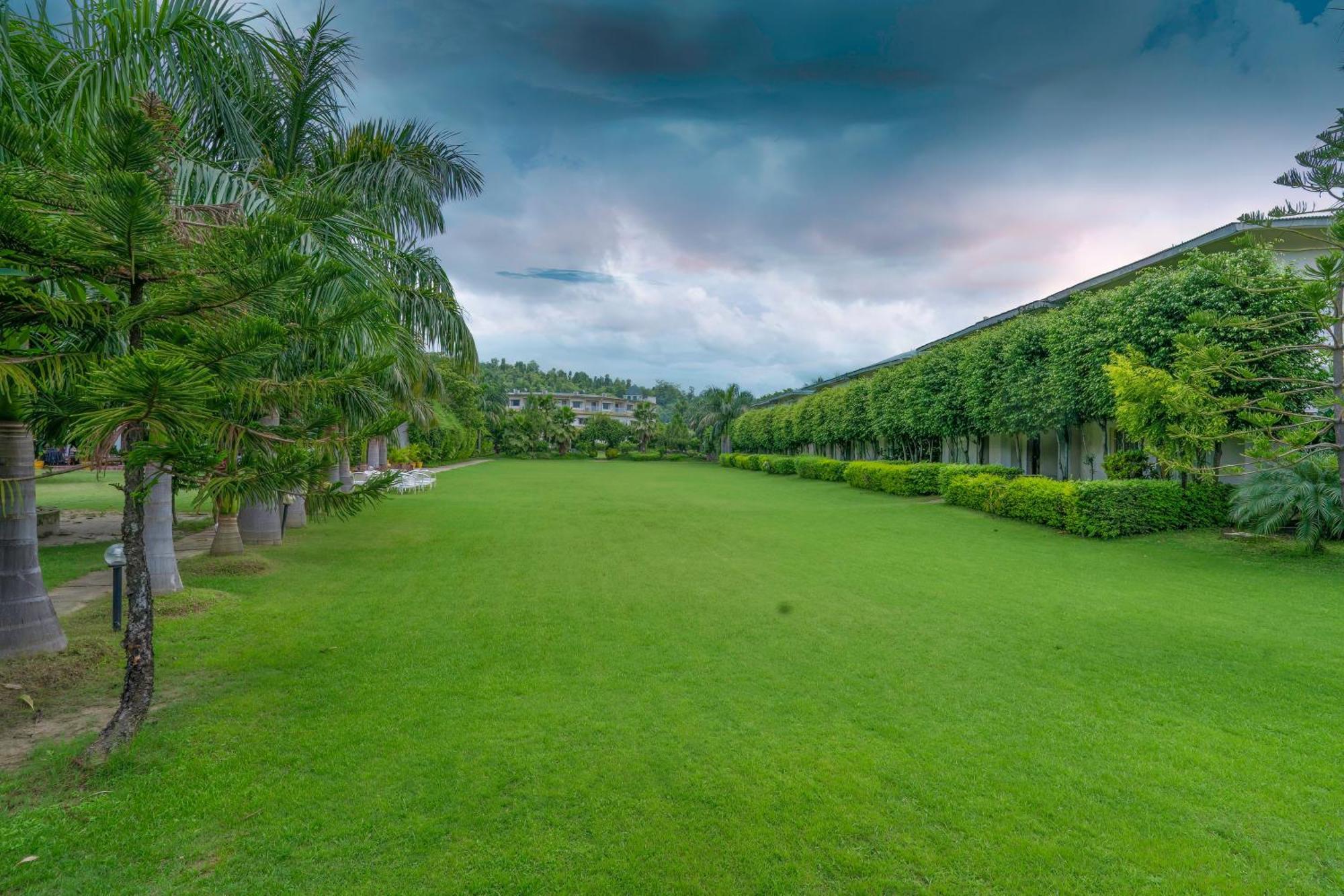 The Tattwaa Corbett Spa And Resort Rāmnagar Buitenkant foto
