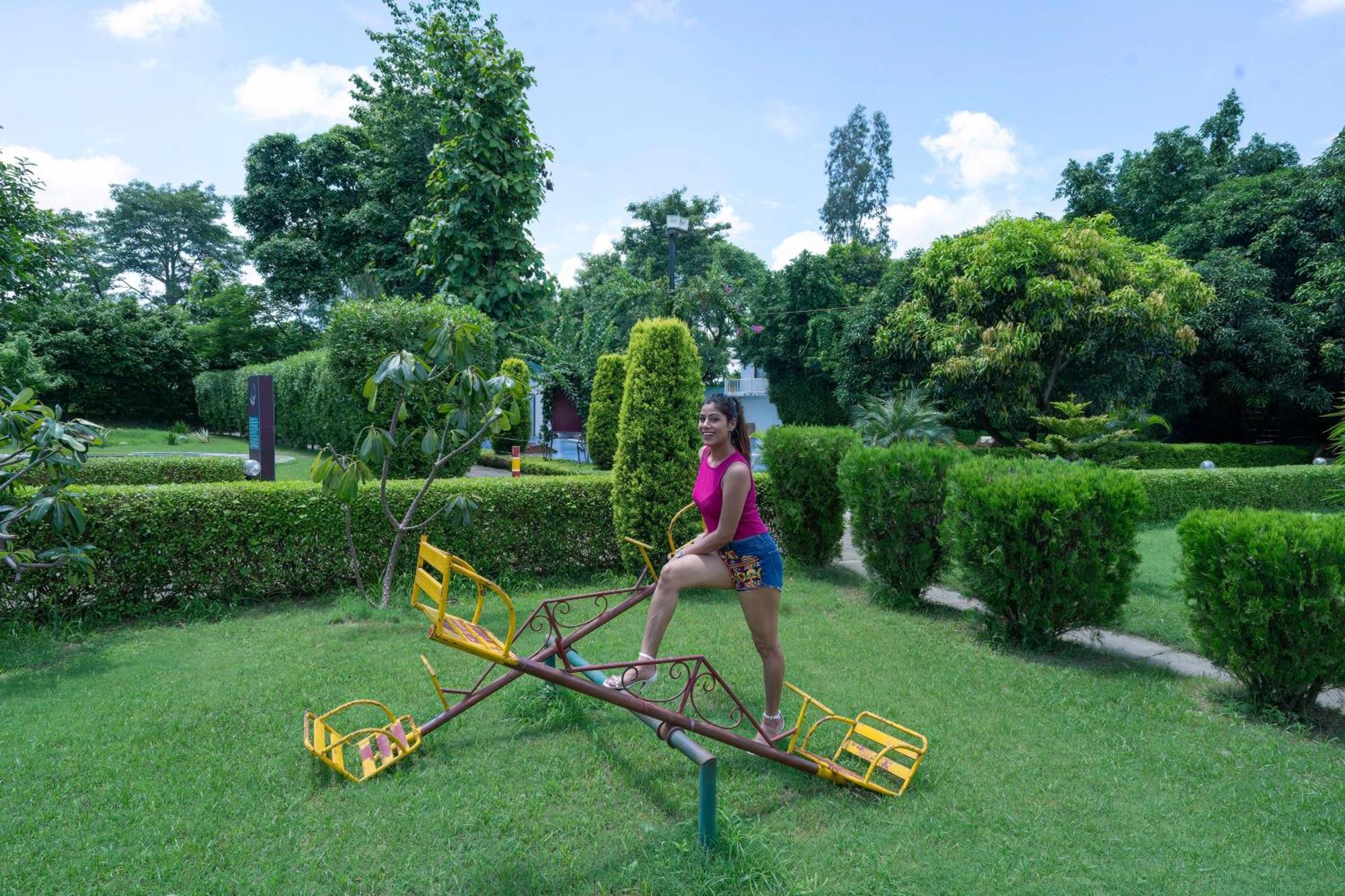 The Tattwaa Corbett Spa And Resort Rāmnagar Buitenkant foto