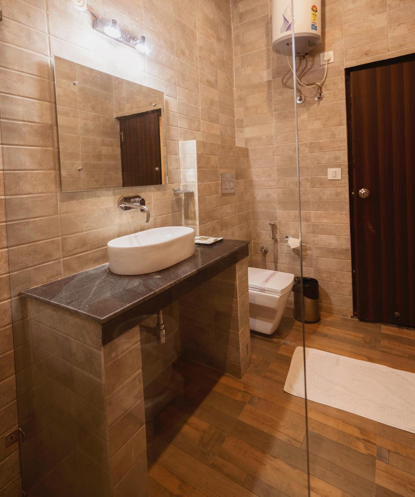 The Tattwaa Corbett Spa And Resort Rāmnagar Buitenkant foto