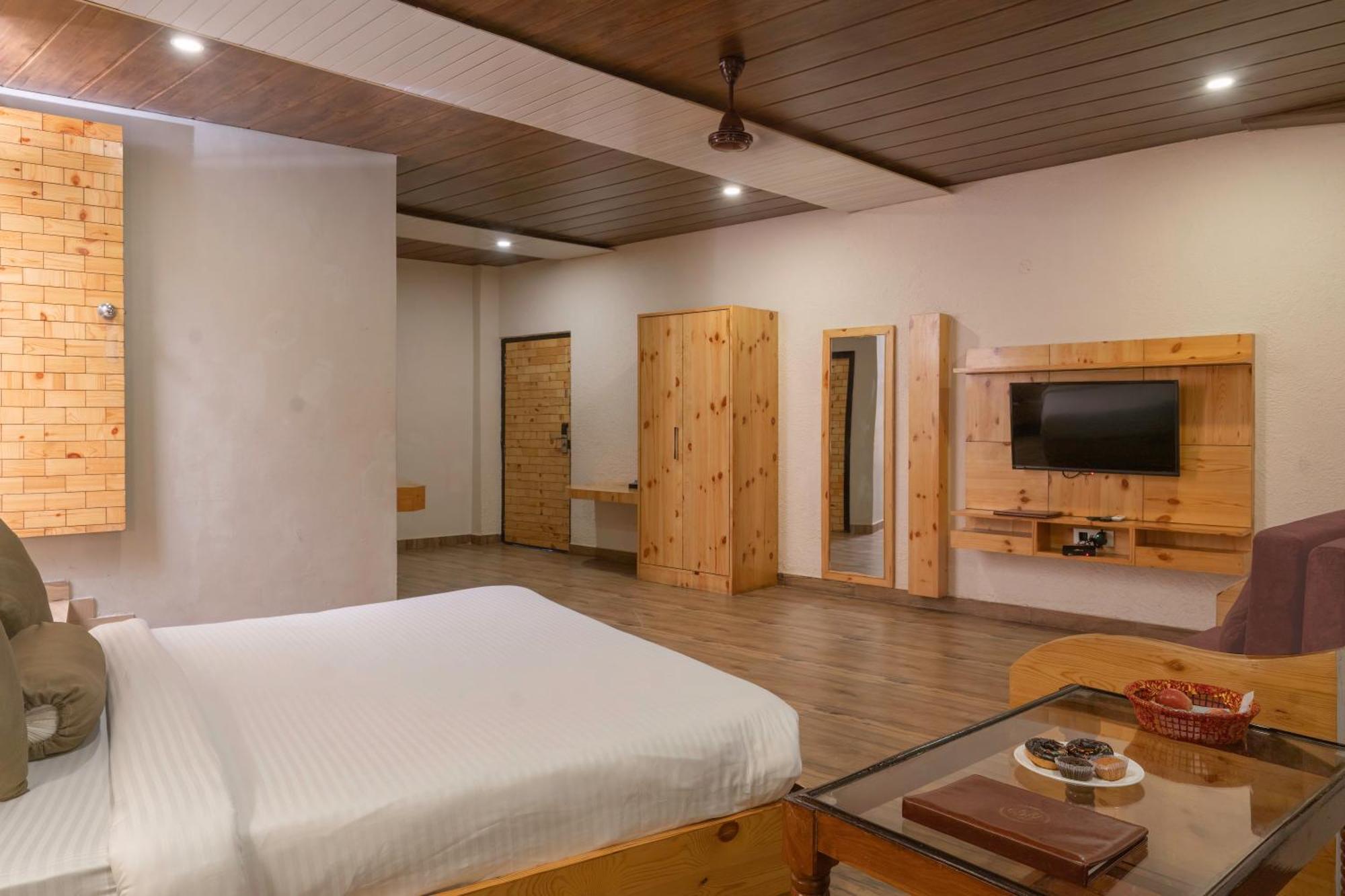 The Tattwaa Corbett Spa And Resort Rāmnagar Buitenkant foto