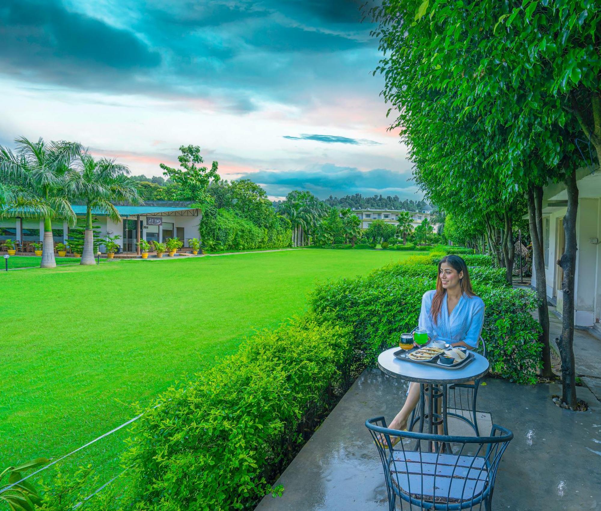 The Tattwaa Corbett Spa And Resort Rāmnagar Buitenkant foto