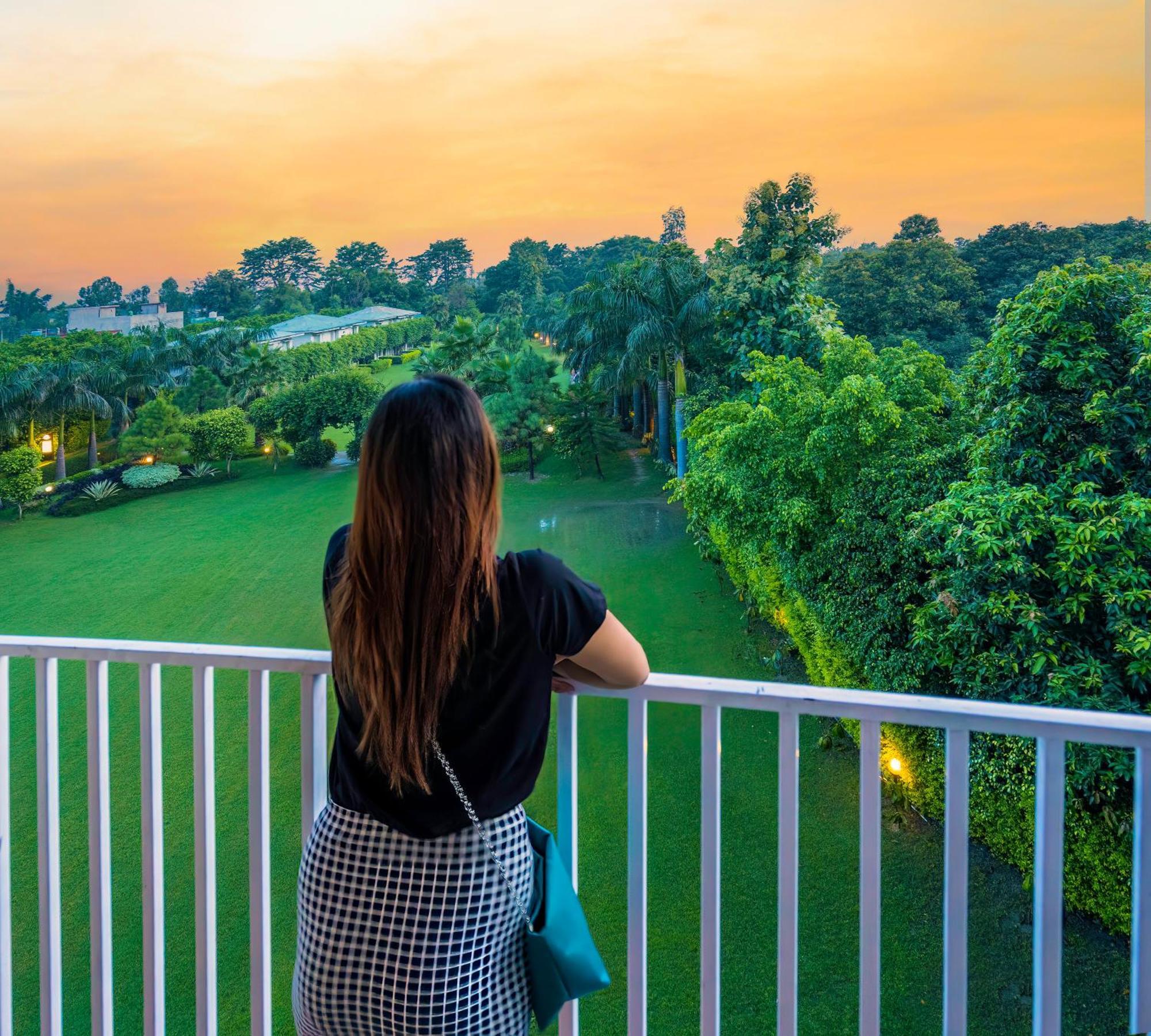 The Tattwaa Corbett Spa And Resort Rāmnagar Buitenkant foto